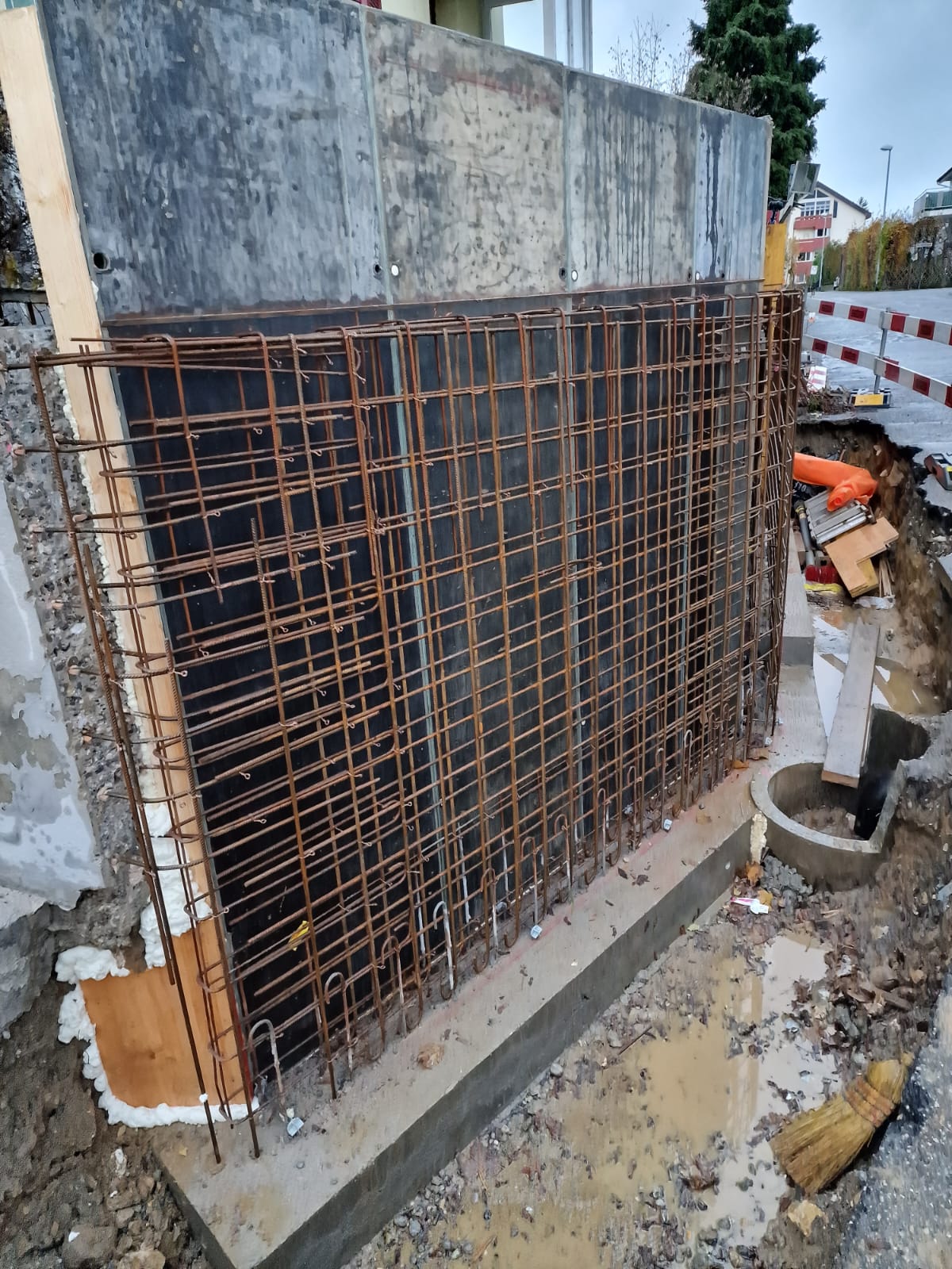 Ersatz Stützmauer Asylheim Einwohnergemeinde Starrkirch, Olten